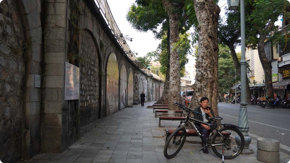 Rua Phung Hung